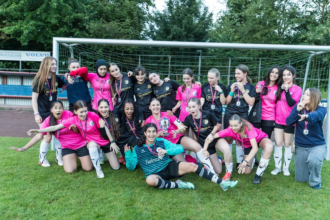 Bild 161 - Loewinnen Cup